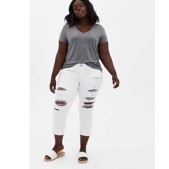 Torrid Girlfriend Signature Jersey V-Neck Heather Gray Classic Fit Tee - Picture 2 of 13